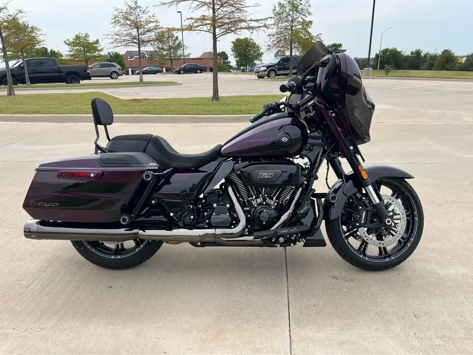 HARLEY DAVIDSON STREETGLIDE