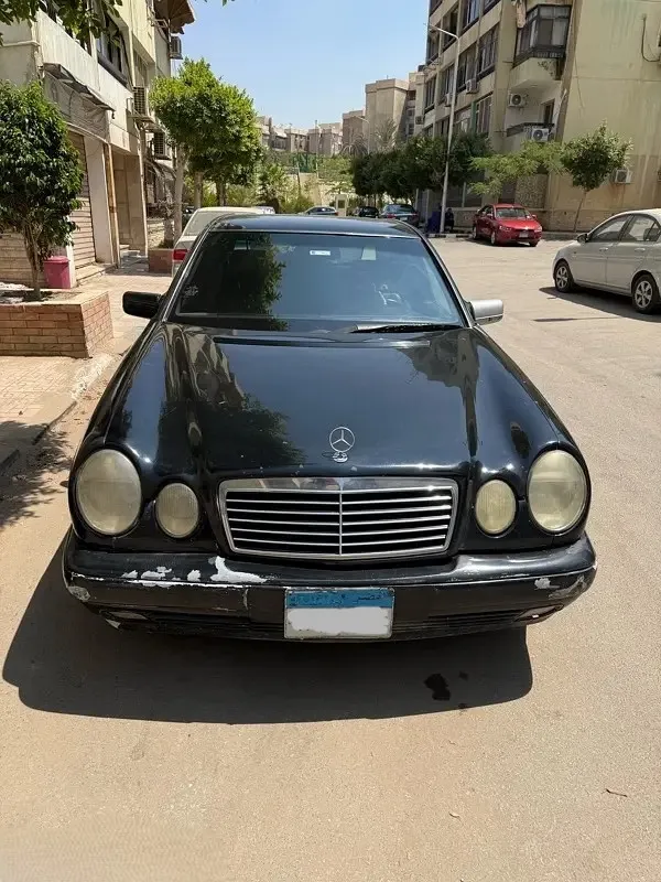 MERCEDES-BENZ E200 1998