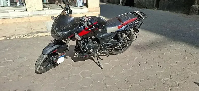 BAJAJ PULSAR 2022