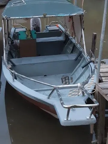 SAMPAN 27' X 7' 4". BODY DAN ENJIN. BANTING