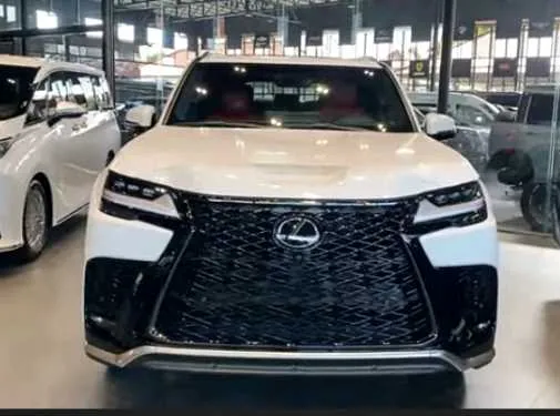 لكزس LX 600 موديل 2025 للبيع