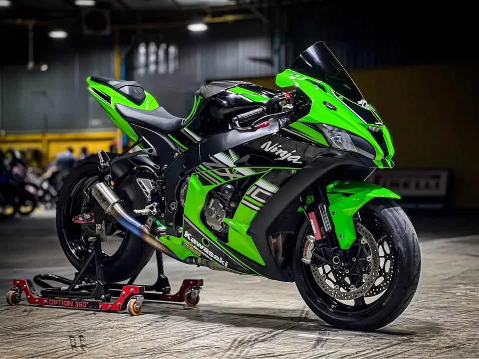 KAWASAKI ZX10R