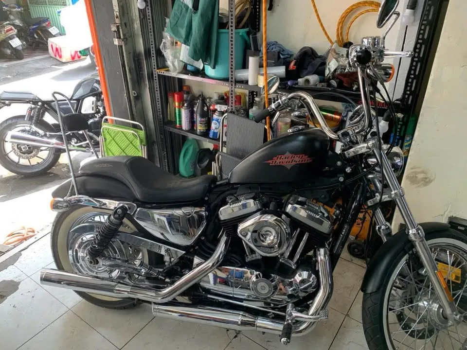 HARLEY DAVIDSON