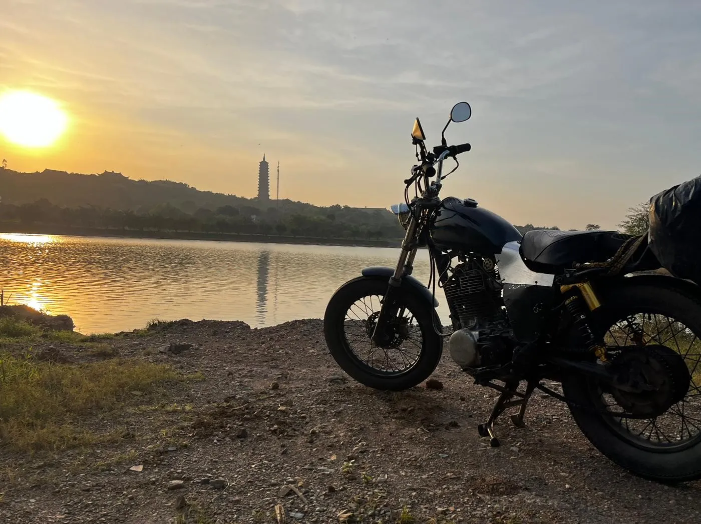 YAMAHA SR 400