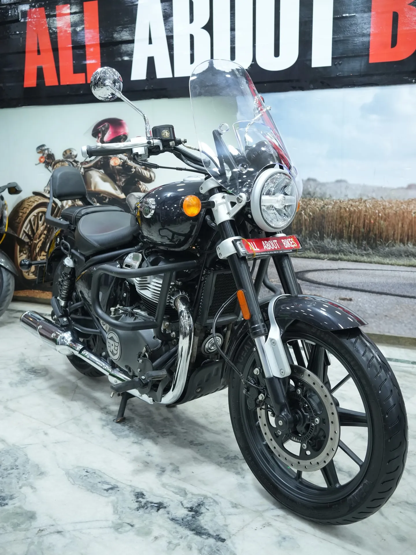 ROYAL ENFIELD SUPER METEOR 650