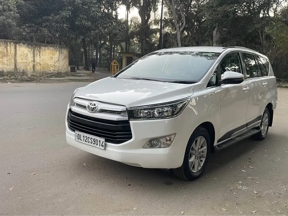 INNOVA CRYSTA
