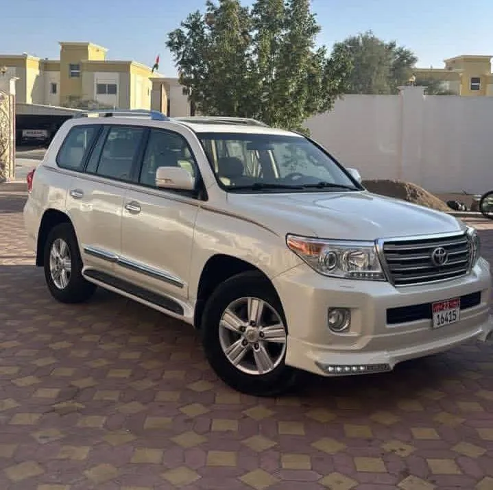 LAND CRUISER