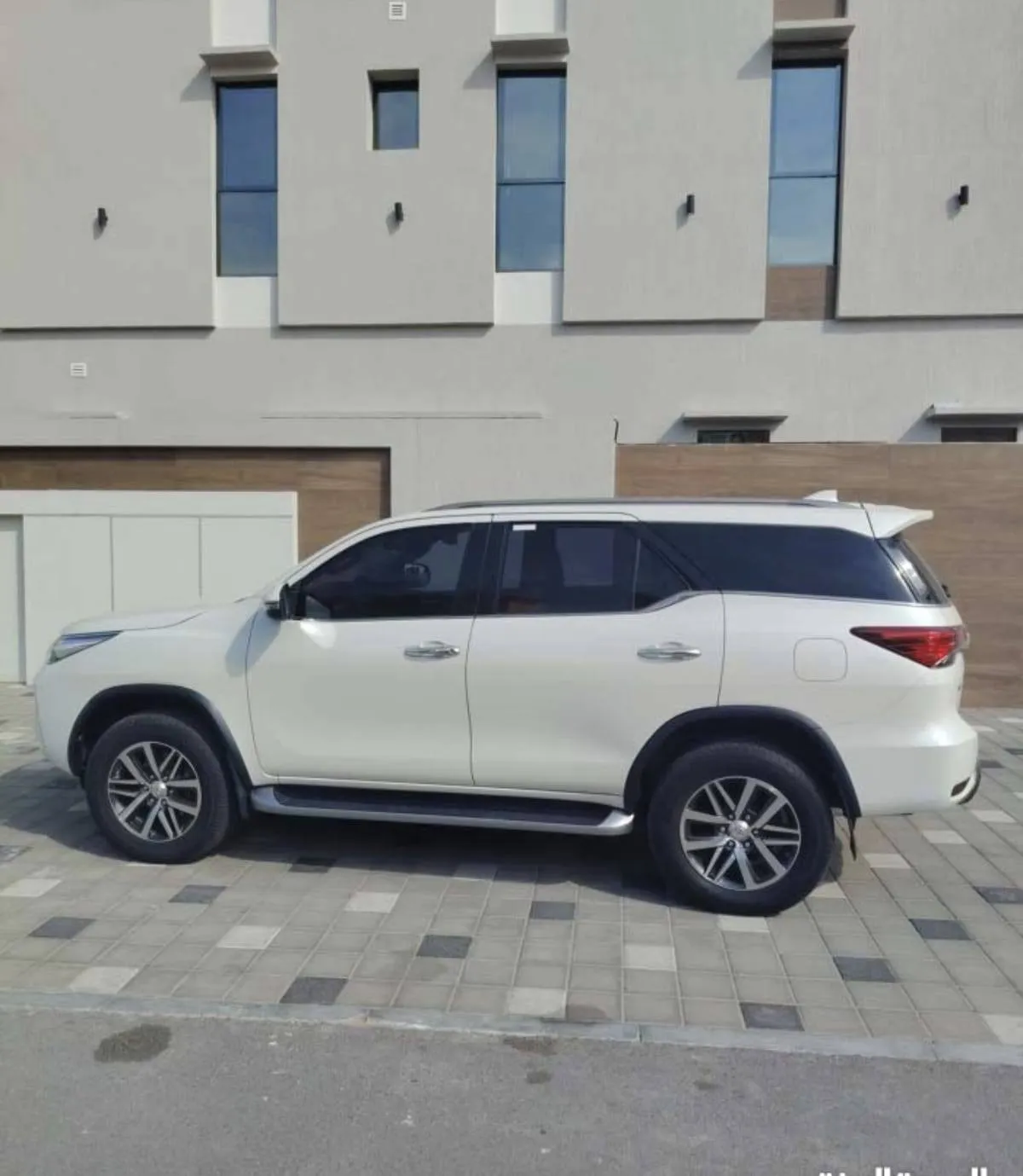TOYOTA FORTUNER