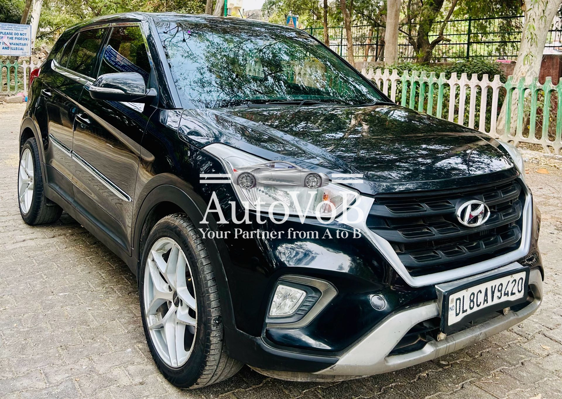 HYUNDAI CRETA 2018 DEC  E DIESEL 1.4CRDI BLACK COLOUR ALL UNTOUCHED FULLY LOADED NOC ALL INDIA AVAILABLE