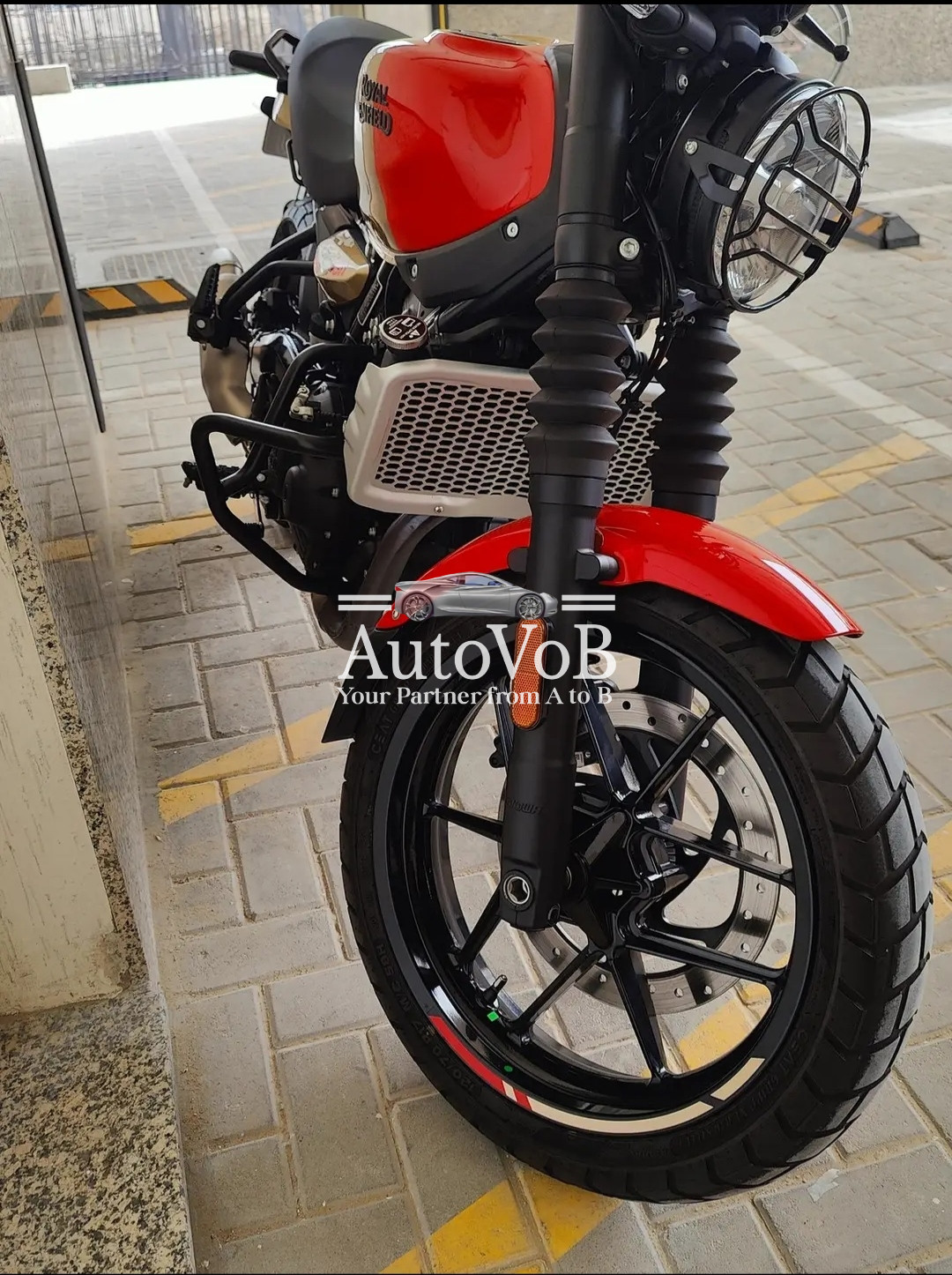 ROYAL ENFIELD GUERRILLA 450