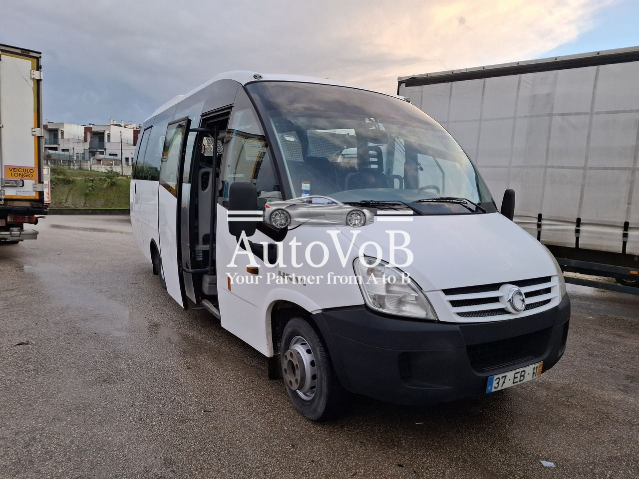 MINIBUS, PASSENGER VAN IVECO photo 1