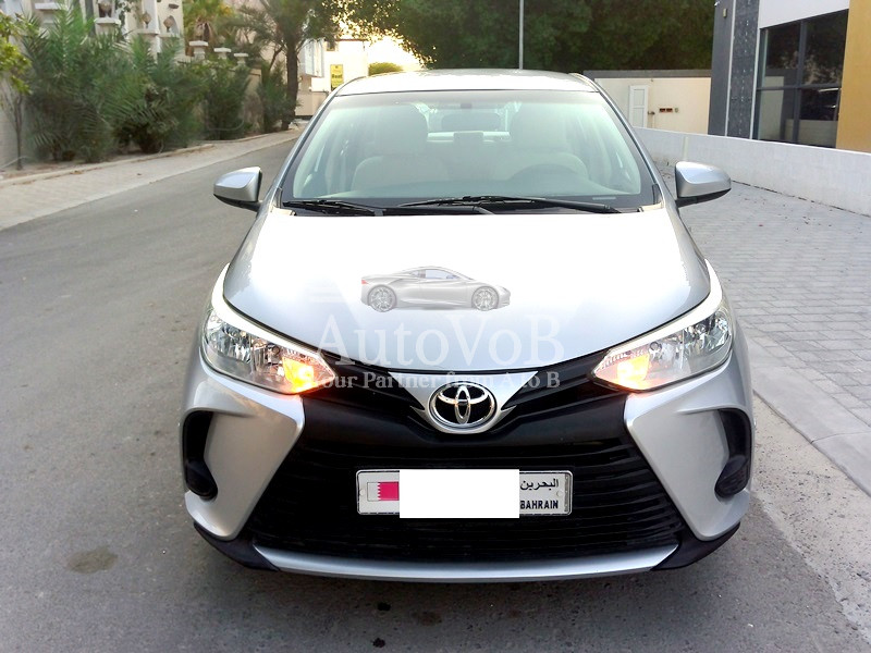TOYOTA YARIS SILVER MODEL 2022 SINGLE USER 0-5 photo 3