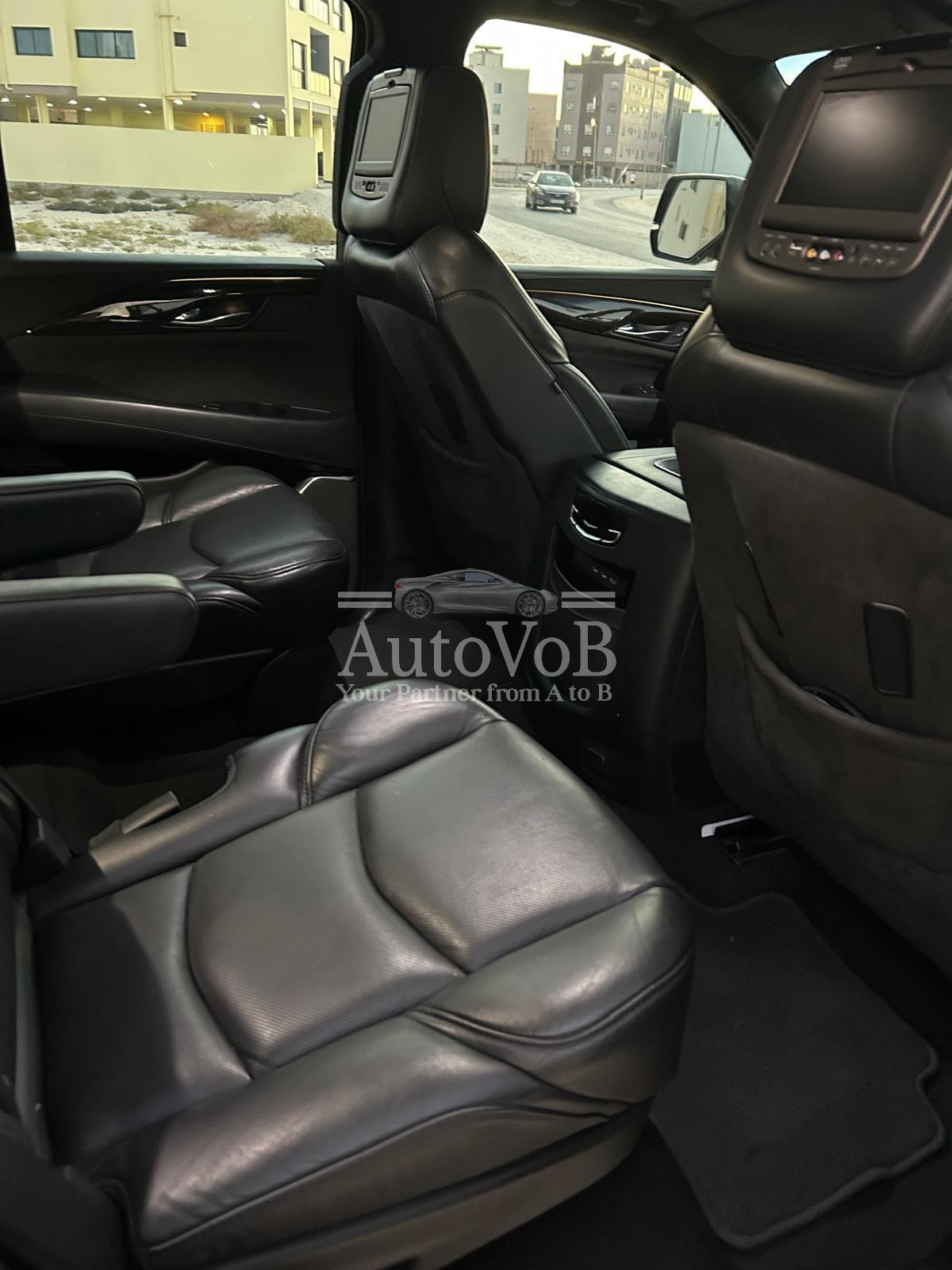 2019 CADILLAC ESCALADE PLATINUM | ONLY 23,000 KM | photo 4