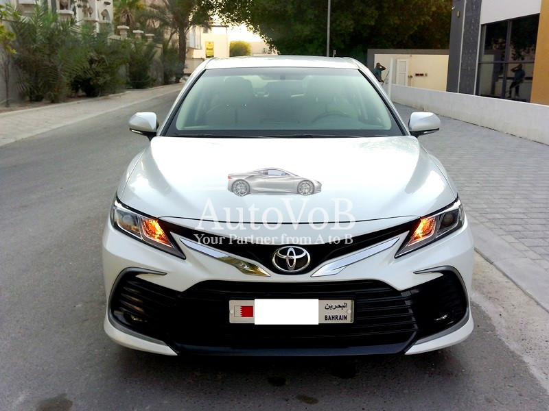 TOYOTA CAMRY GLE WHITE AGENT MAINTAINED 0-0 photo 2