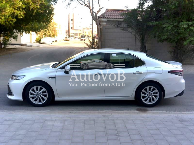 TOYOTA CAMRY GLE WHITE AGENT MAINTAINED 0-0 photo 4
