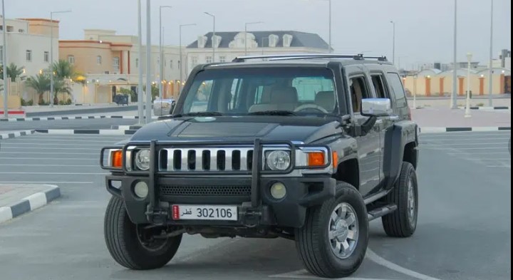 Hummer H3?