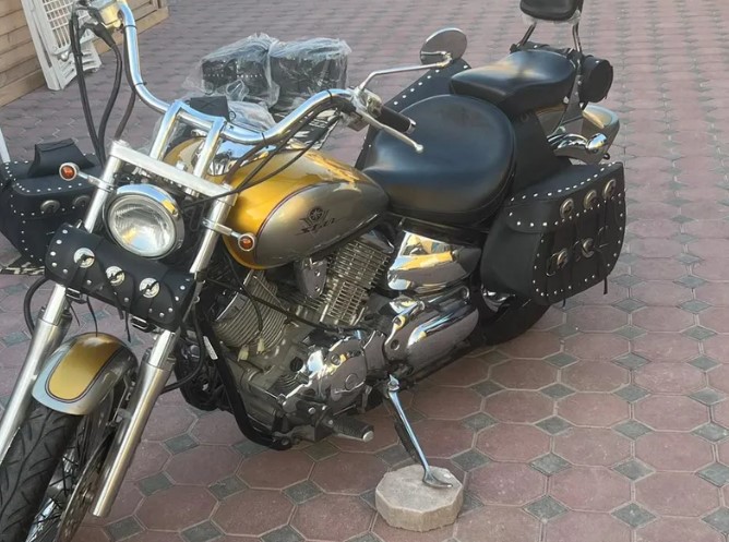 YAMAHA V STAR1100