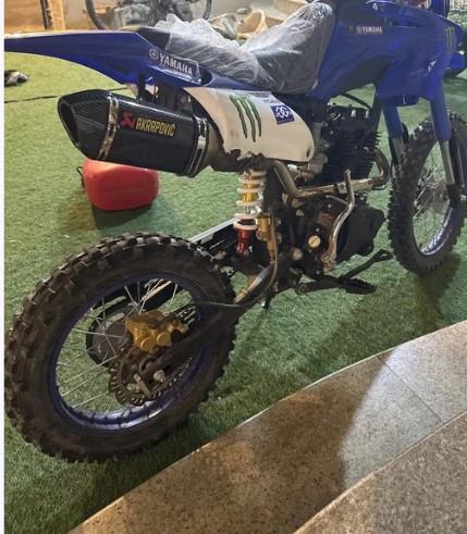 For sale, a cruiser with a Qazuz
