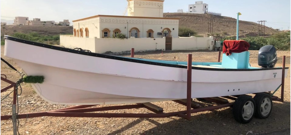 23ft boat with motor