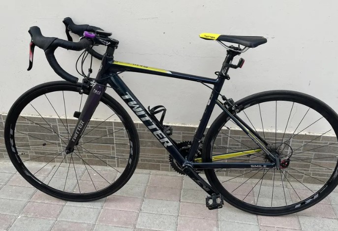 Road bike