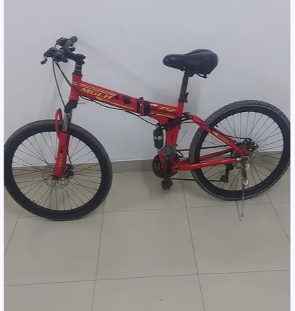 The bike is in good condition, everything is working, it needs a cable for spare parts