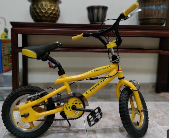 BMX ferrari bike in mint condition. Kids bicycle.