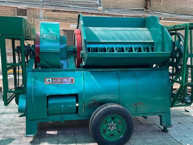 Multi crop Thresher