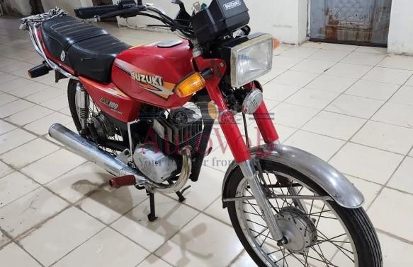 Suzuki AX100